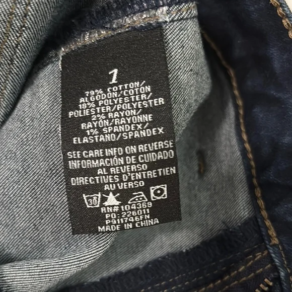 Fashion Nova Women's Blue Jeans - Picture 3 of 8